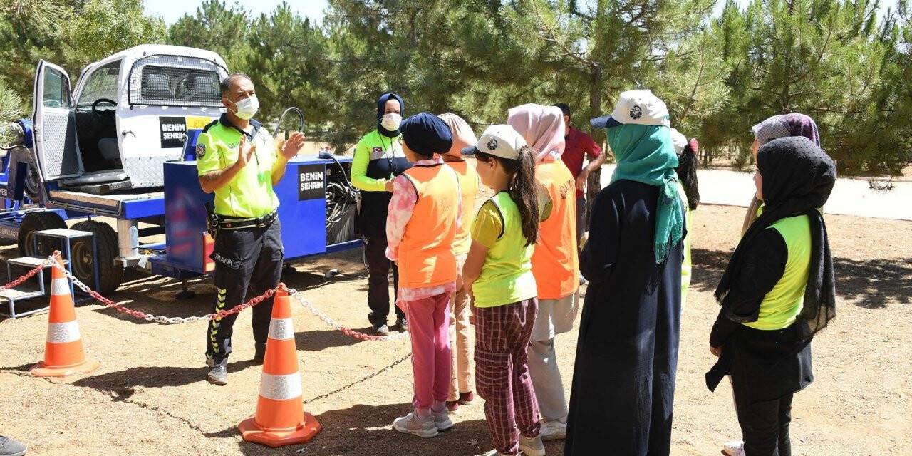 Genç KOMEK öğrencileri yaz kamplarında deneyim kazanıyor