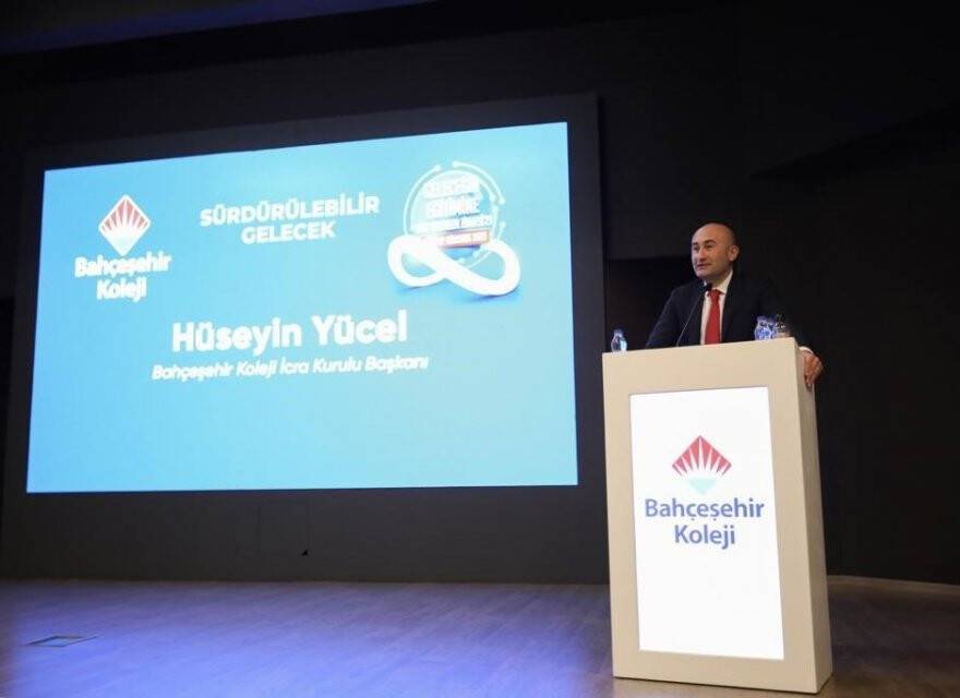 Hüseyin Yücel: “Aşısını olmayan öğretmenle ya da personelimizle maalesef yollarımızı ayırmak durumundayız”