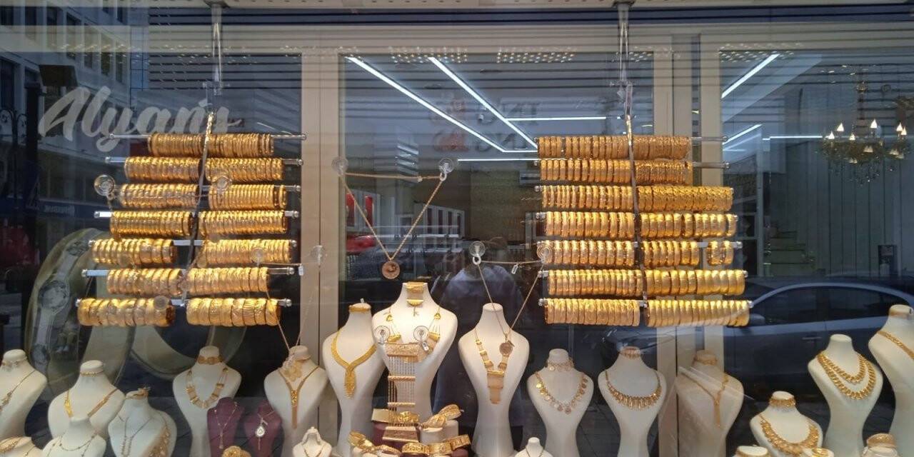 Altında yatırımın tam zamanı