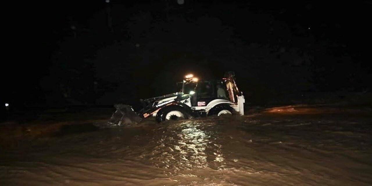 Ordu’da sağanak nedeniyle mahsur kalan 5 kişi kurtarıldı