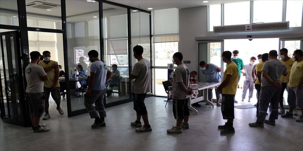 Türkiye'nin koronavirüsle mücadelesinde son 24 saatte yaşananlar