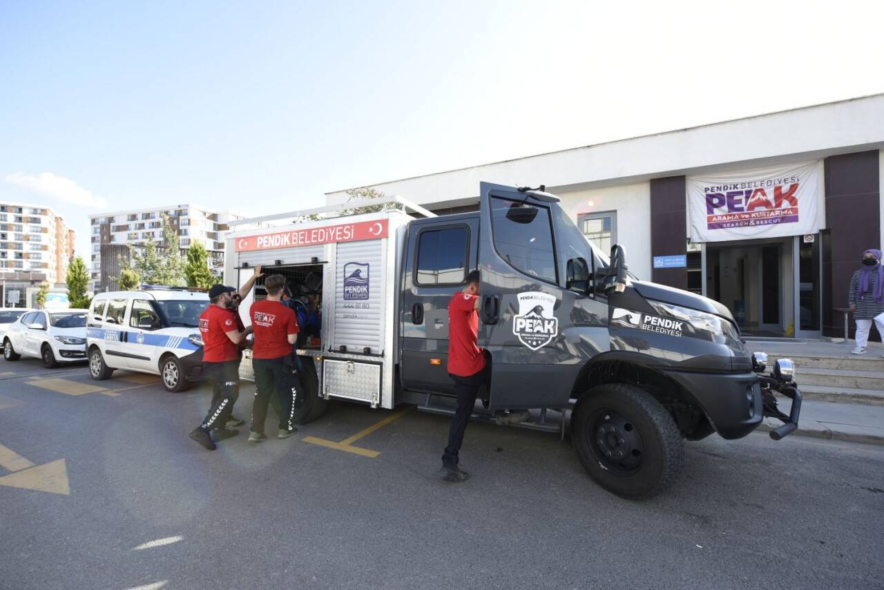 Arama Kurtarma Ekipleri yola çıktı - Vimarsana News