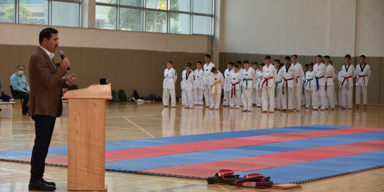 Karatay’da Taekwondo Kuşak Terfi Sınavı yapıldı