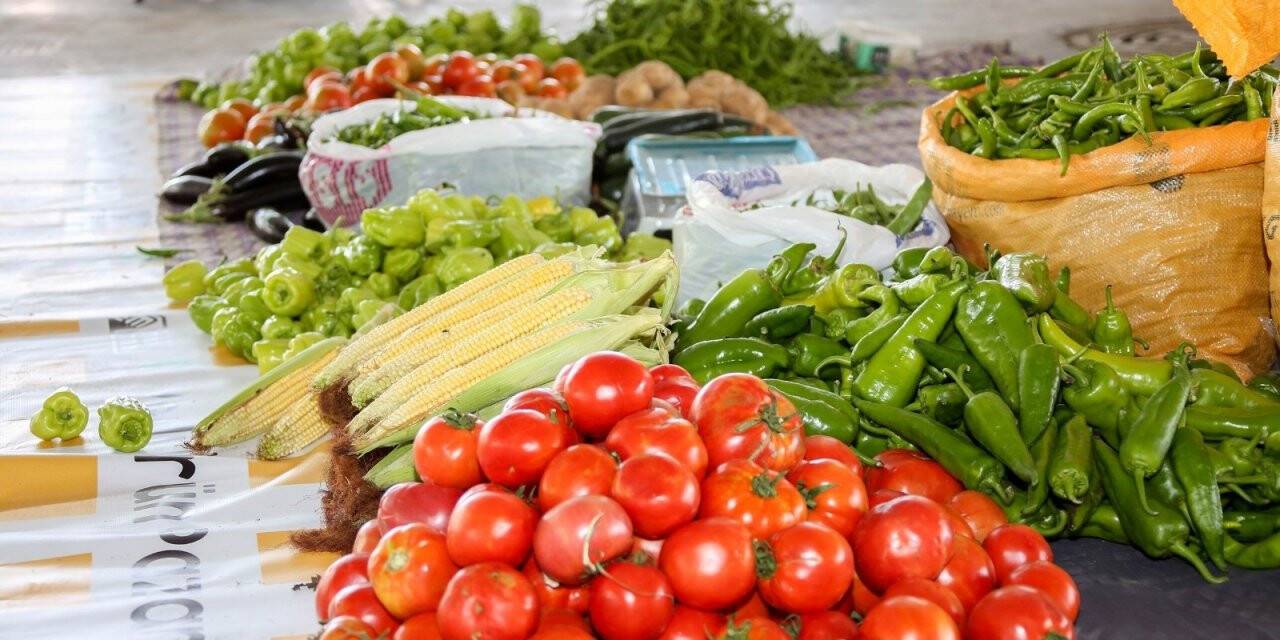 Meram’ın 'Yerli Ürün Pazarı' vatandaşların uğrak adresi oldu