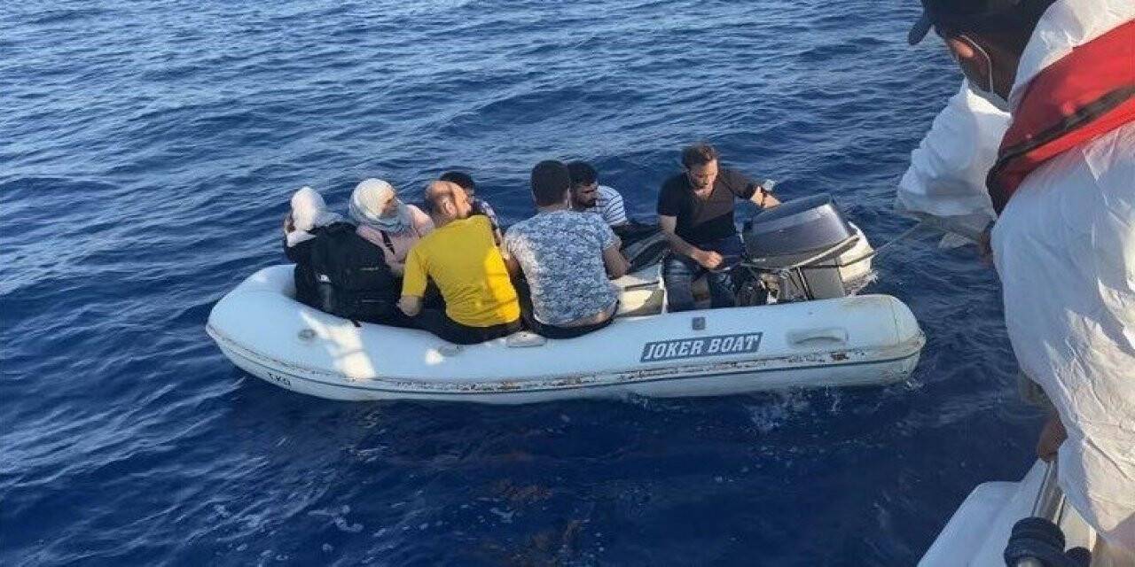 Bodrum’da 6 düzensiz göçmen kurtarıldı