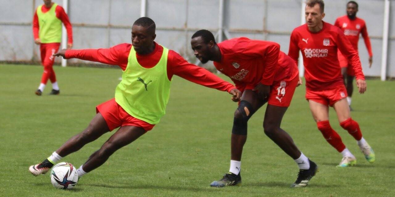 Sivasspor, Konya maçı hazırlıklarına başladı