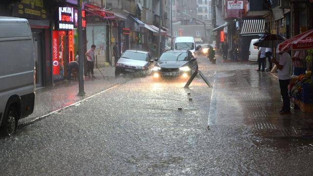Meteorolojiden yeni sel uyarısı! Bu 3 ilde yaşayanlar dikkat