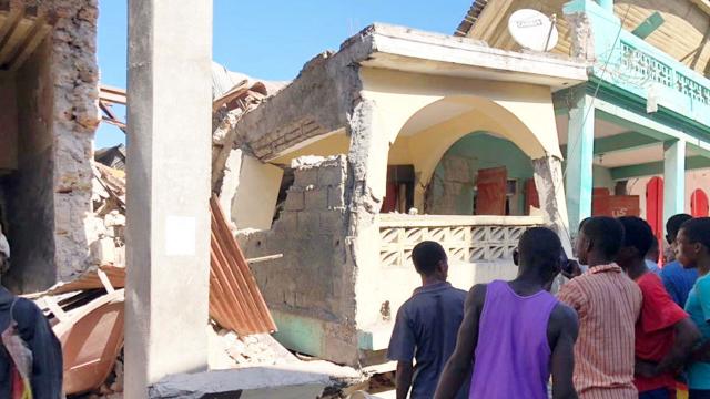 Haiti'deki depremde ölü sayısı 304'e yükseldi
