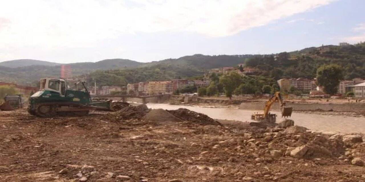 Babaçay köyü sakinleri, yaşadıkları felaket anlarını anlattı