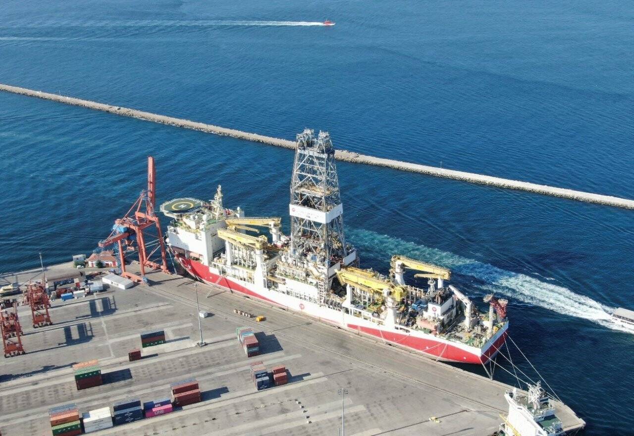 Yavuz Sondaj gemisi Haydarpaşa’ya demirledi
