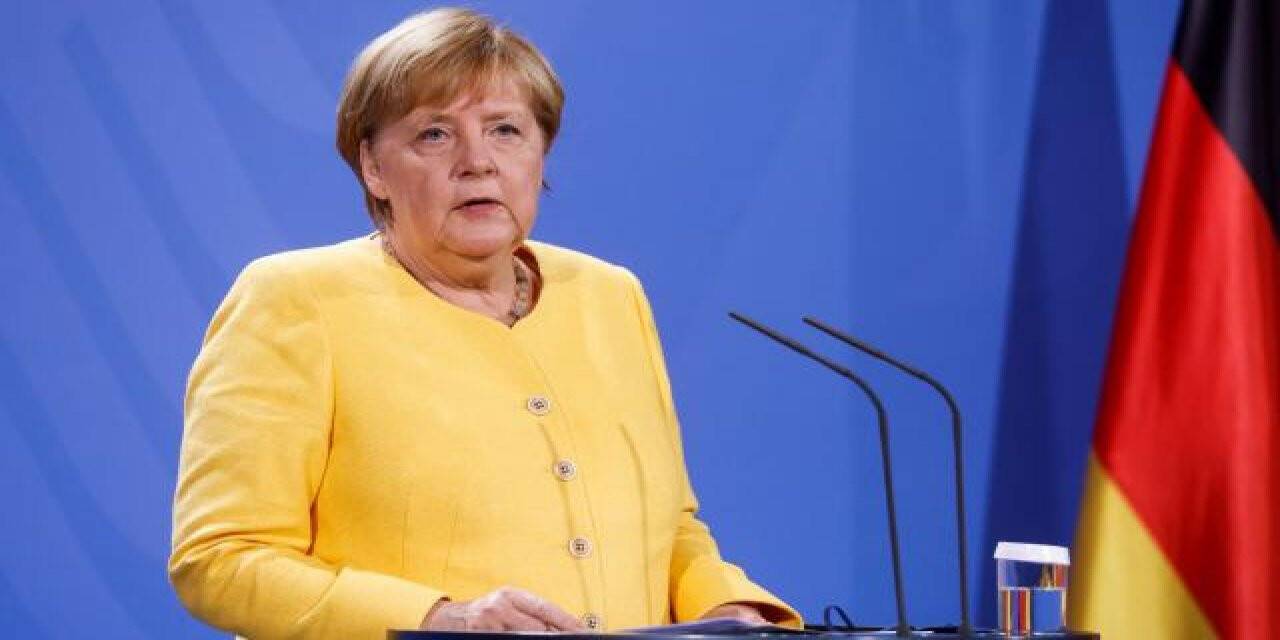 Merkel: Afganistan'da yaşananlar son derece acı