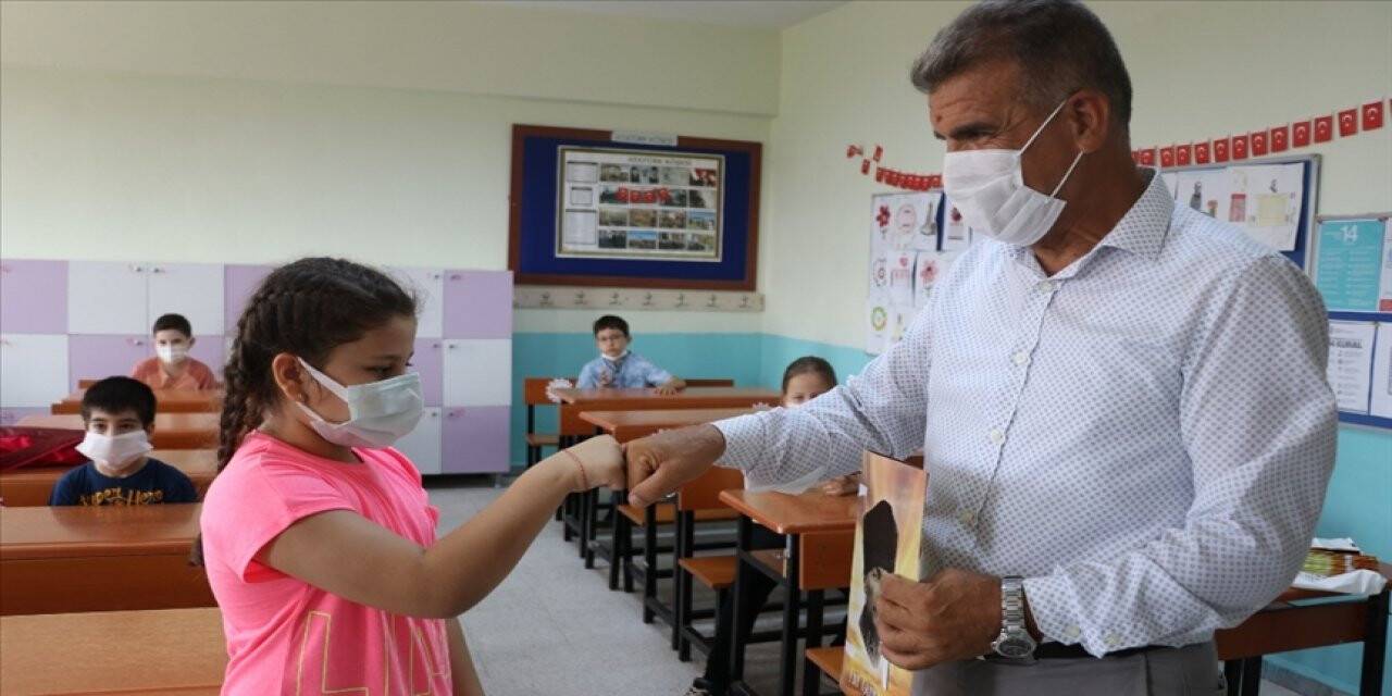 SETA'dan "yüz yüze eğitim" önerisi