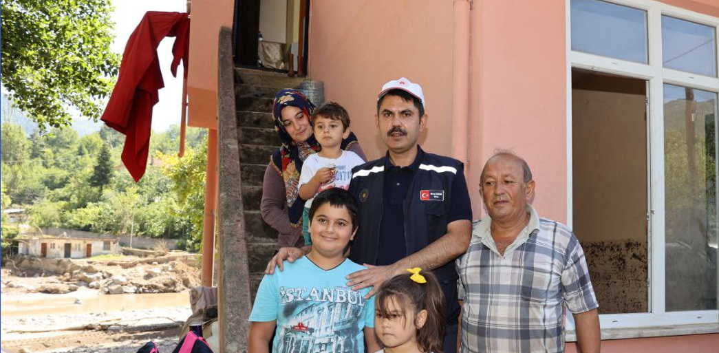 Bakan Murat Kurum sel bölgesinden ayrılmıyor! Devlet vatandaşı için seferber