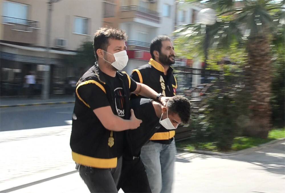 Polislere saldıran ve bıçaklayan 10 şahıs adliyede
