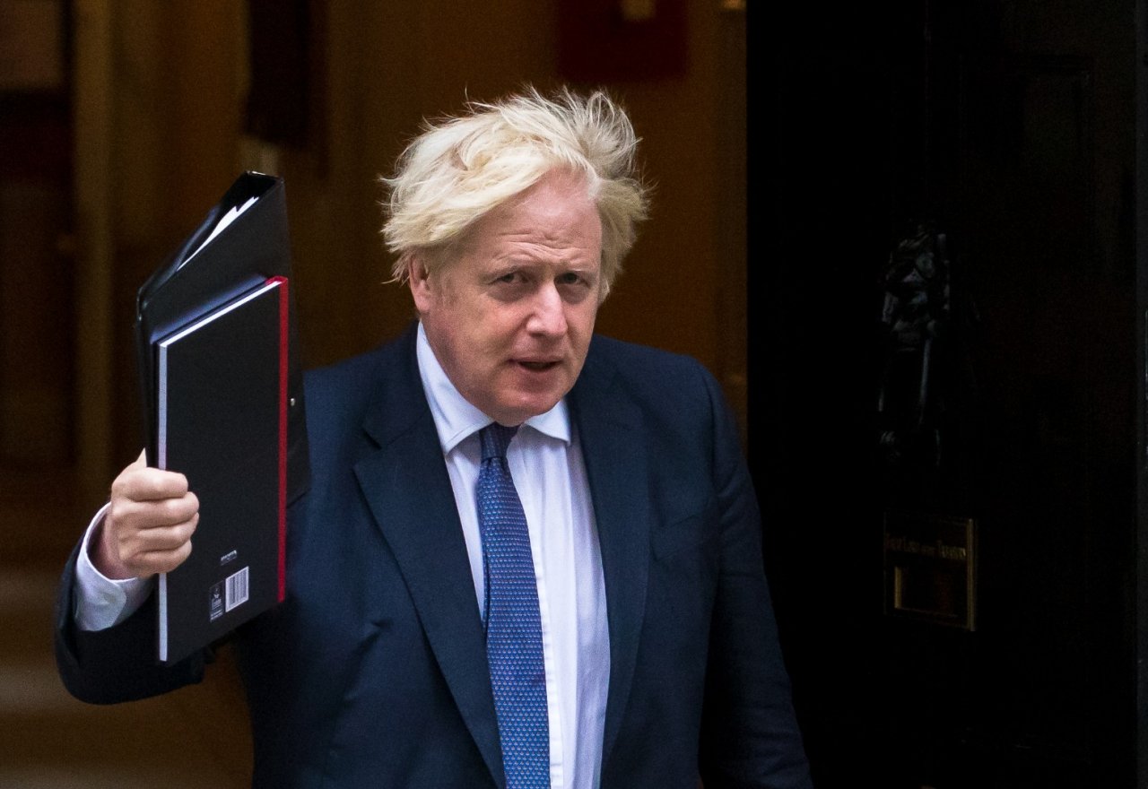 Johnson: “İngiltere, Afganistan’dan şu ana kadar 2 bin 52 Afgan’ı tahliye etti"