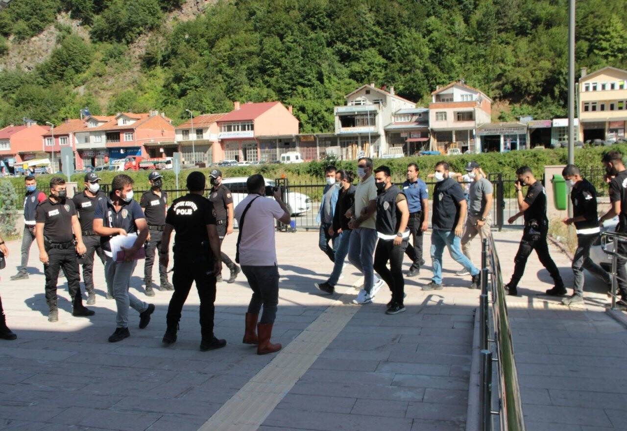 9 kişiye mezar olan apartmanın müteahhidi, Kastamonu’ya getirildi
