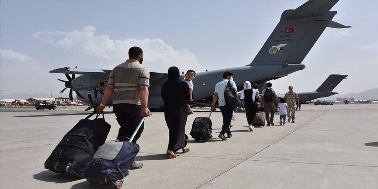 200'ü aşkın Türk vatandaşı daha Kabil'den ayrıldı