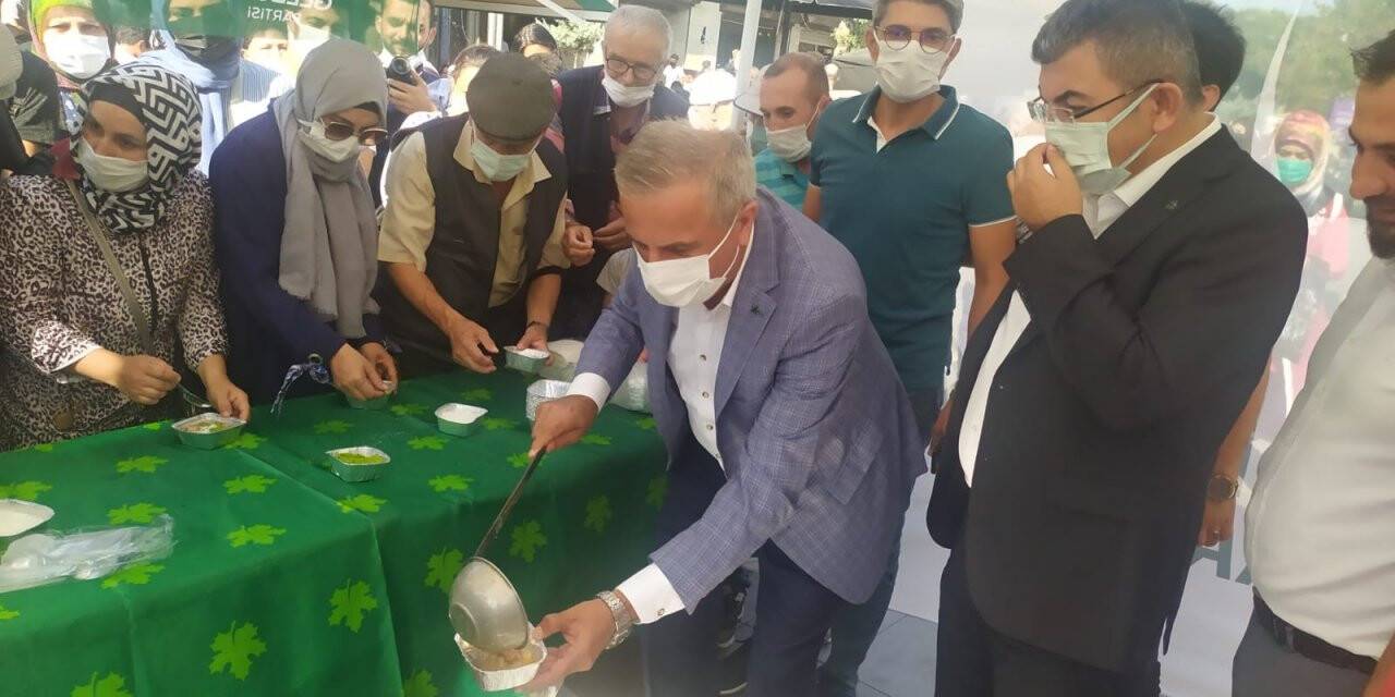 Gelecek Partisi Konya İl Başkanlığından Aşure İkramı