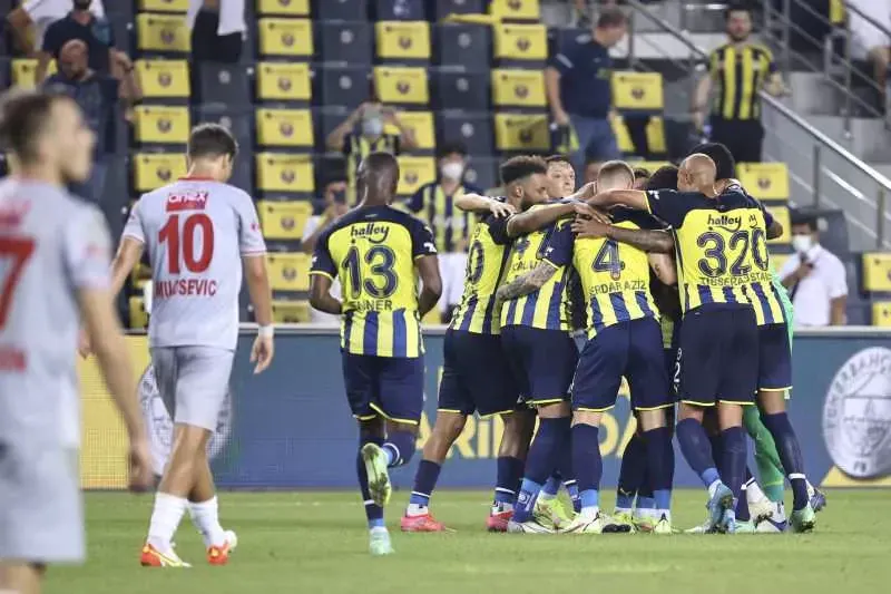 Fenerbahçe, son dakikalarda kazandı
