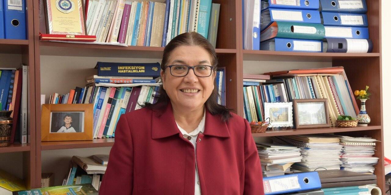 Bilim Kurulu üyesinden yüz yüze eğitim için aşı çağrısı