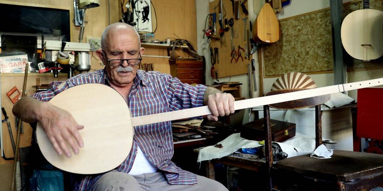 23 yıllık Konyalı ud ve tambur ustası talepleri yetiştiremiyor