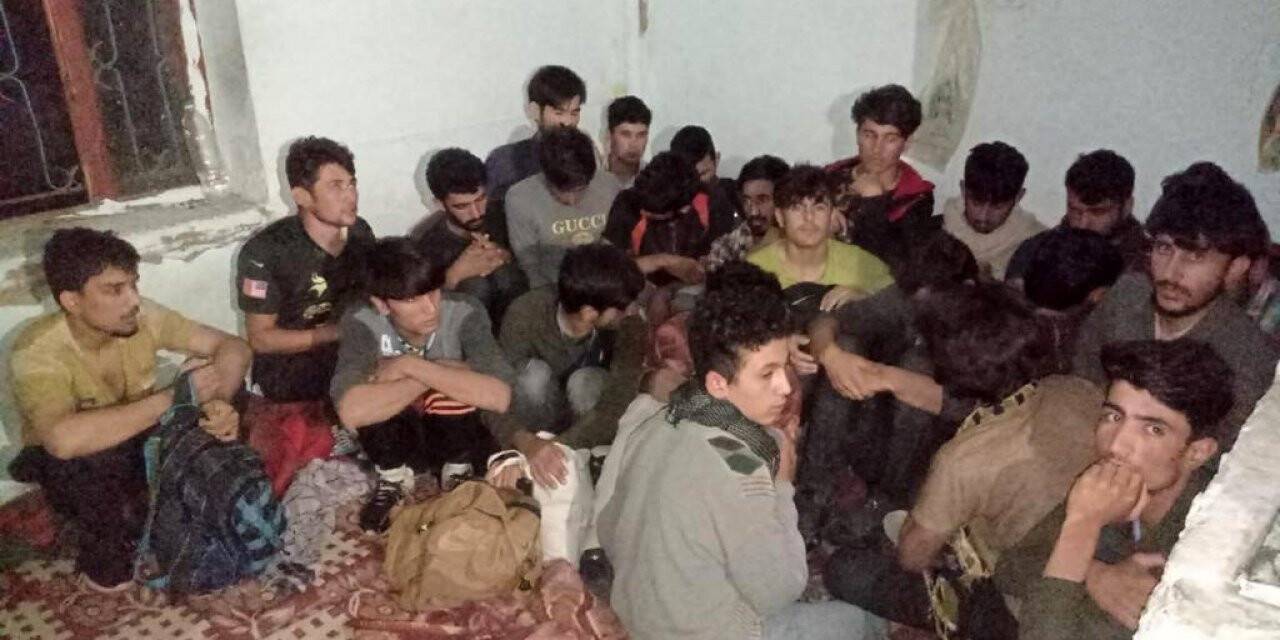Van’da 43 düzensiz göçmen yakalandı