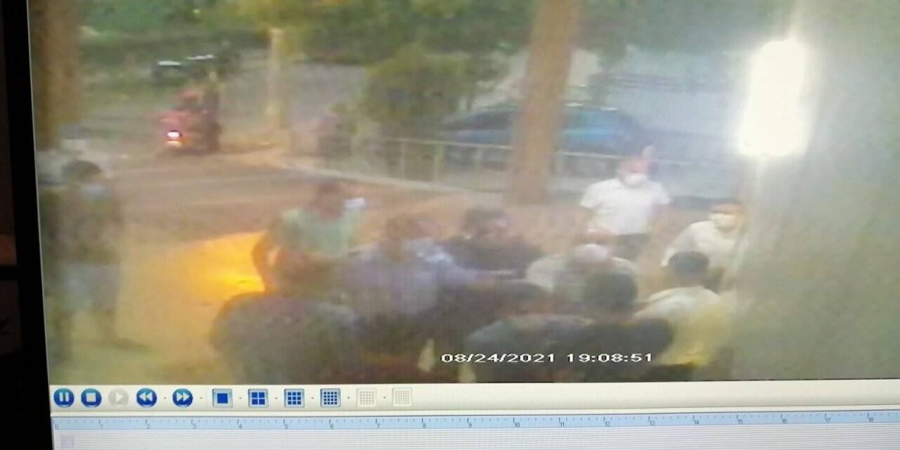 Sağlık çalışanlarına darp anı kameralara yansıdı