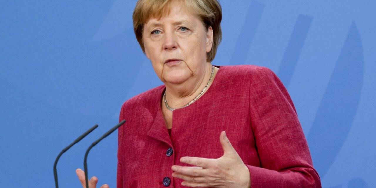 Merkel: ABD olmadan tahliyelere devam edemeyiz