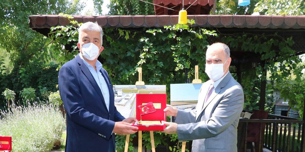 Jandarmadan KTB’ye teşekkür plaketi