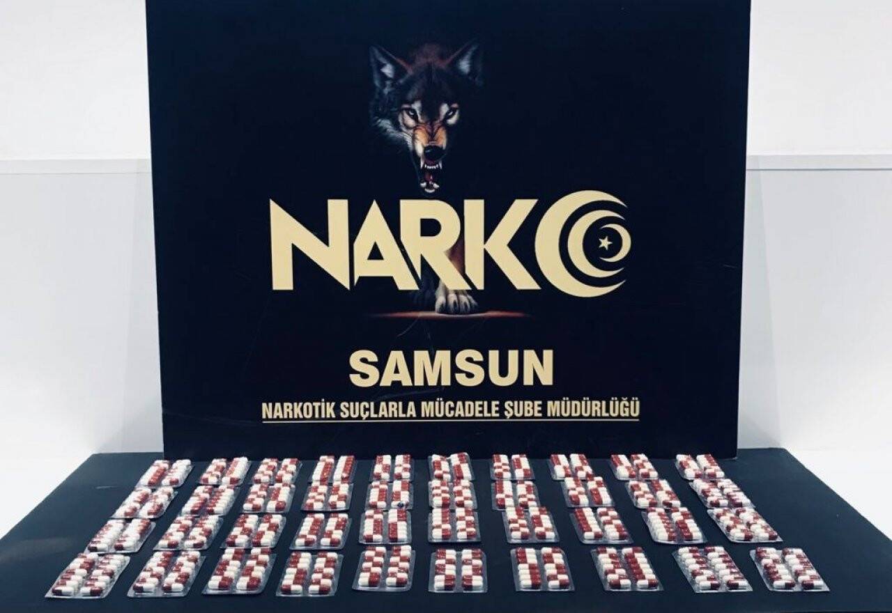 560 adet uyuşturucu hapla yakalandı