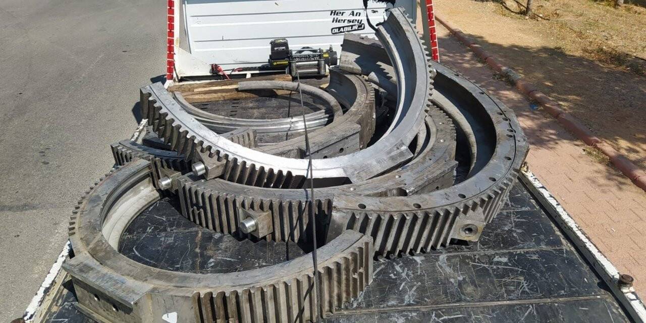 Çalıştığı iş yerinden 4 milyon liralık alüminyum kalıp çaldı