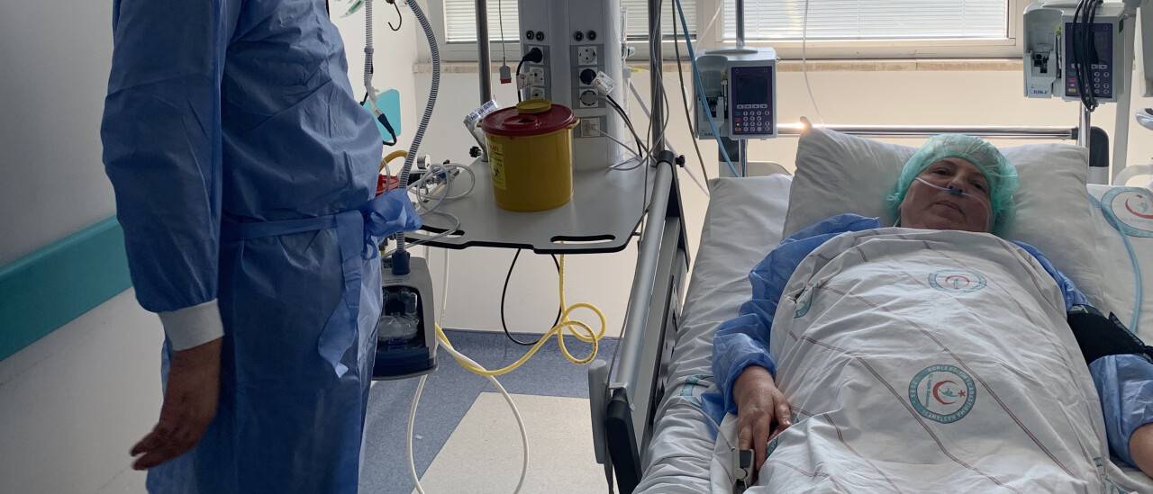 Konya'da virüse yakalanan kadından aşı çağrısı