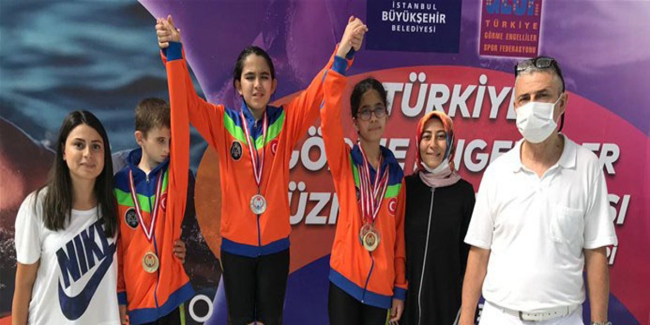 Görme Engelliler Türkiye Yüzme Şampiyonası'nda  9 madalya