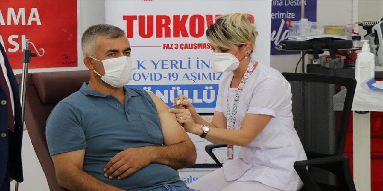 "TURKOVAC" aşısı gönüllülere uygulanıyor