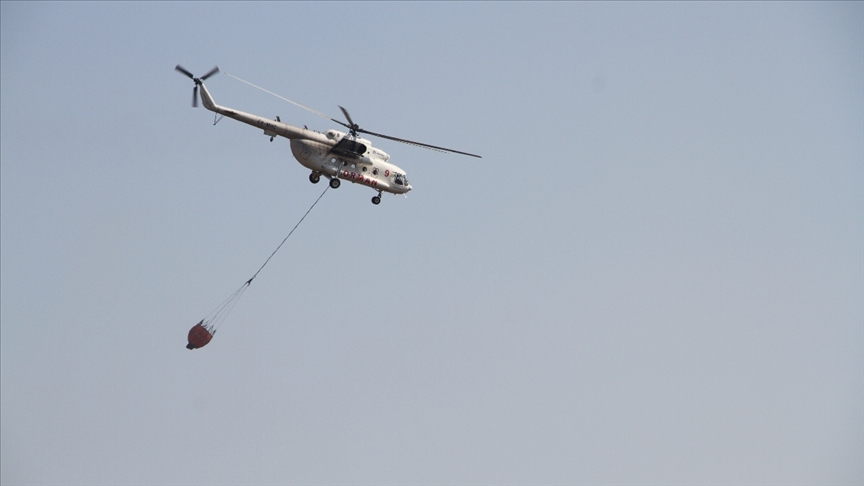 Tunceli'deki orman yangına 2 helikopter ve 1 uçakla müdahale ediliyor