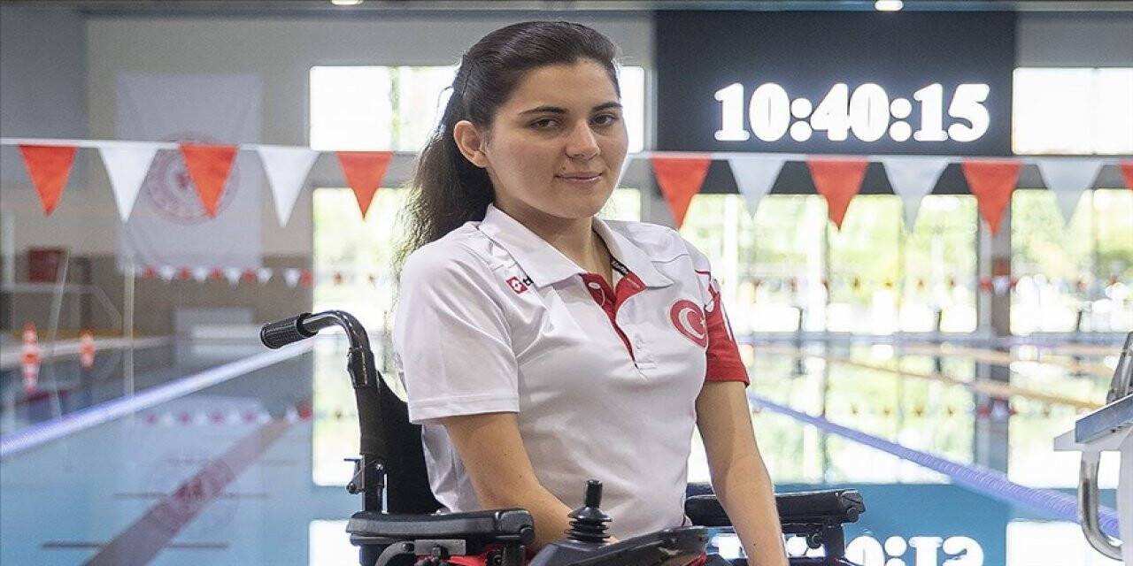 Milli yüzücü Elif İldem 21 yıllık paralimpik rekorunu kırdı