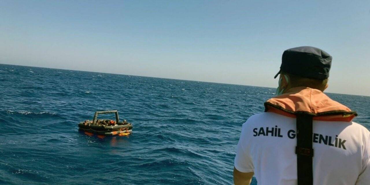 Marmaris’te 39 göçmen kurtarıldı