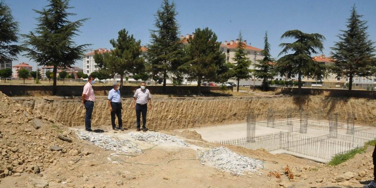 Akşehir’deki 9 okulun yeni binalarının inşaatı sürüyor