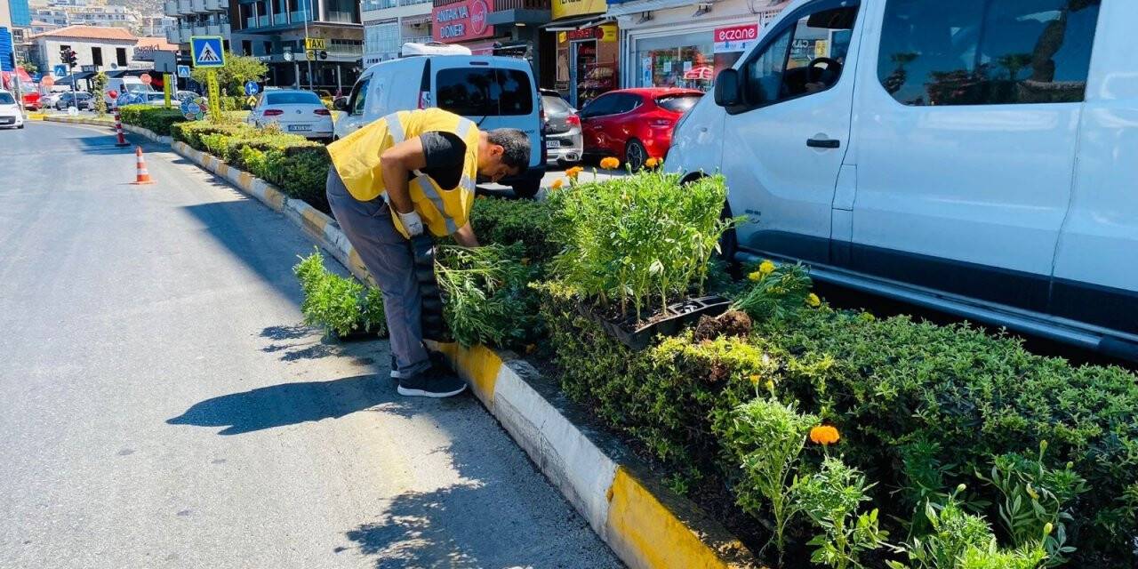Kuşadası sonbahara hazırlanıyor