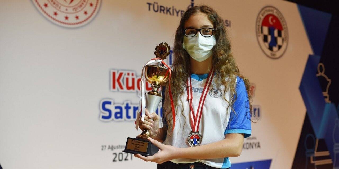 Türkiye Satranç Şampiyonasında Selçuklu Belediyespor’dan ikincilik