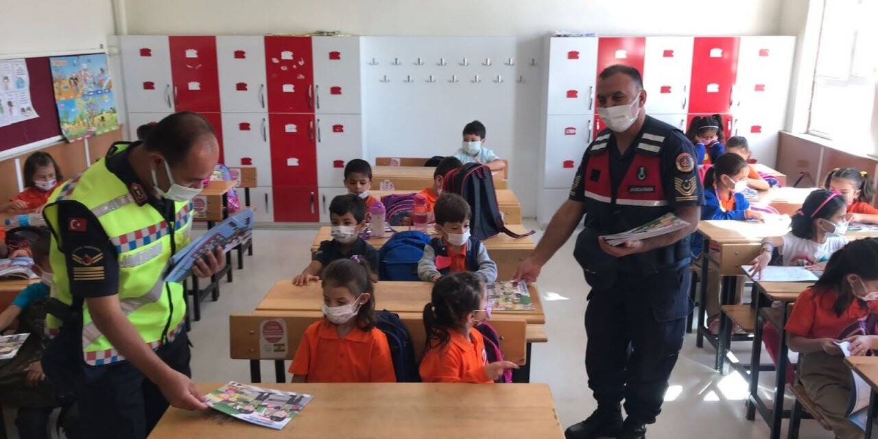 Jandarmadan okullarda bilgilendirme ve denetim