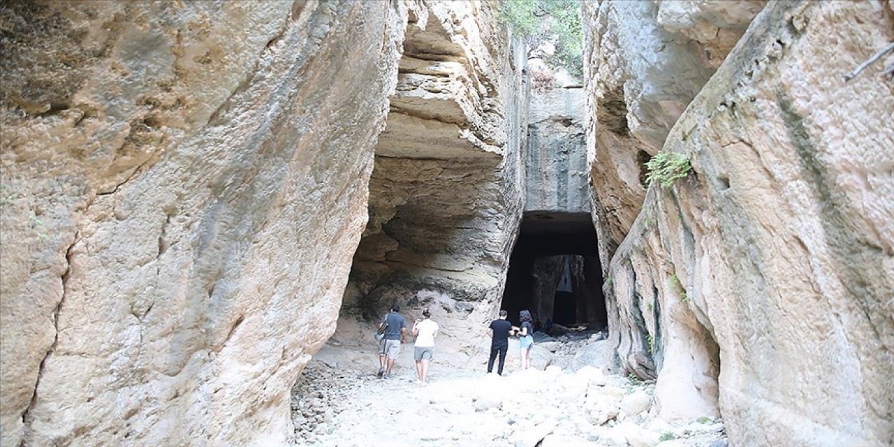 Esirlere yaptırılan Titus Tüneli 8 ayda 28 bini aşkın ziyaretçiyi ağırladı