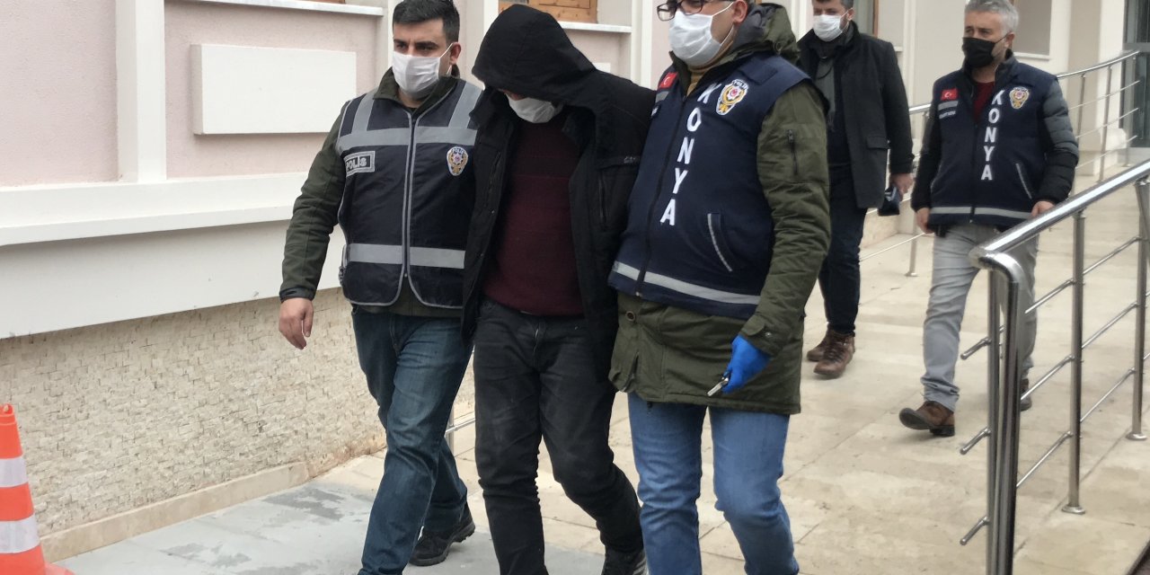 Konya'da pompalı tüfekle kayınpederi ve bacanağını öldüren sanığın yargılamasına başlandı