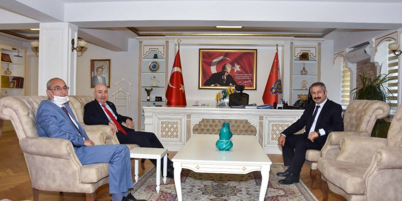 Gazi Turgut Aslan’dan Engin Dinç’e ziyaret