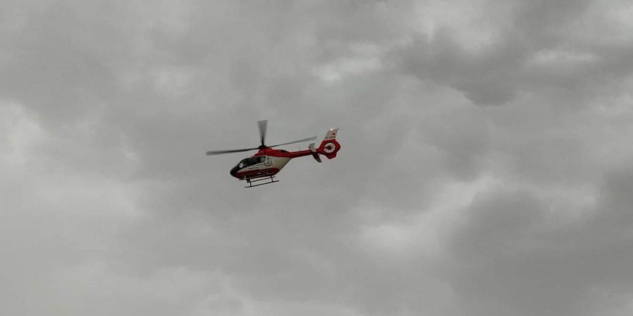 Ambulans helikopter kalp krizi geçiren hasta için havalandı