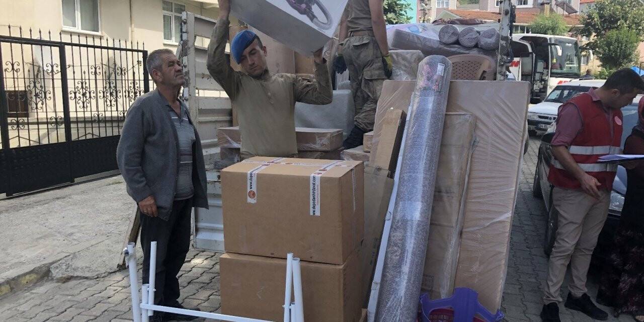 Selden etkilenen 548 aileye eşya yardımı yapıldı