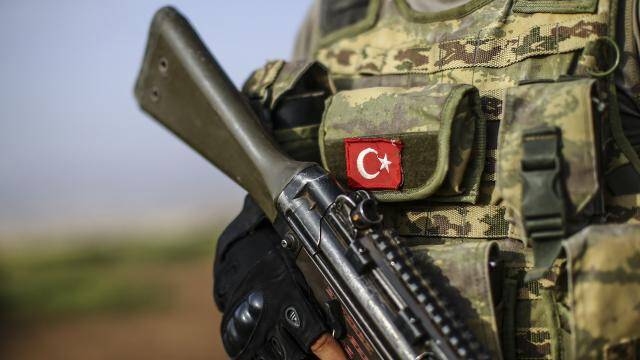 İdlib'de ağır yaralanan asker hastanede şehit oldu