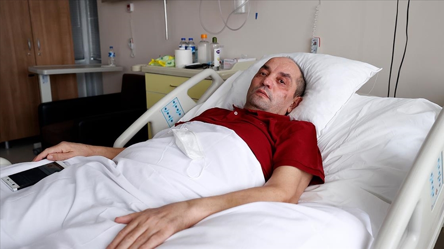 Kovid-19 nedeniyle 110 gün yoğun bakımda kalan hasta yaşadıklarını gözyaşları içinde anlattı