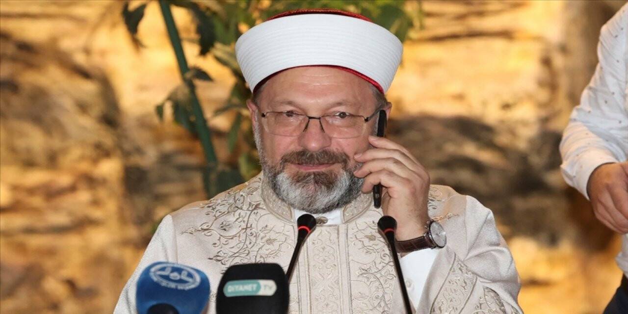 Cumhurbaşkanı Erdoğan, Diyanet İşleri Başkanlığının Diyarbakır'daki programında katılımcılara telefonla hitap etti
