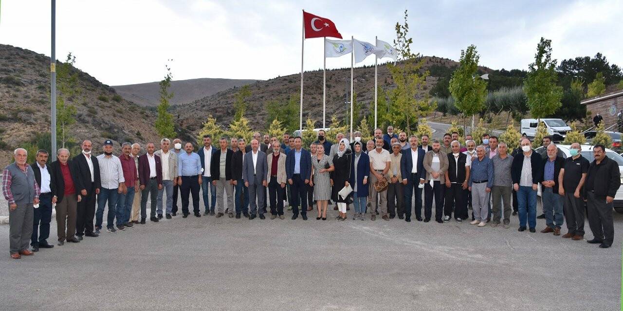 AK Parti Selçuklu Mahalle Başkanları Toplantısı  Düzenlendi